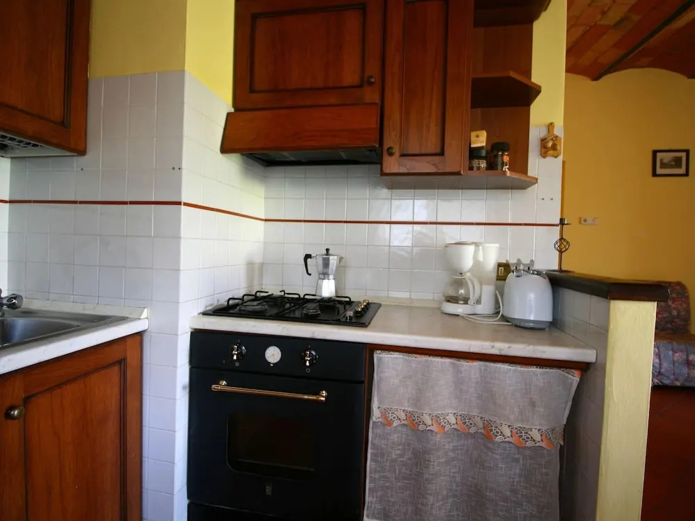 Spacious Farmhouse in Pienza with Swimming Pool