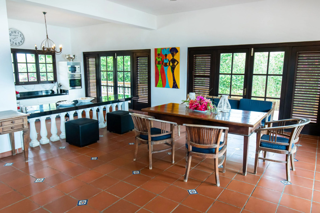 Stunning Caribbean Style Ocean Front Villa