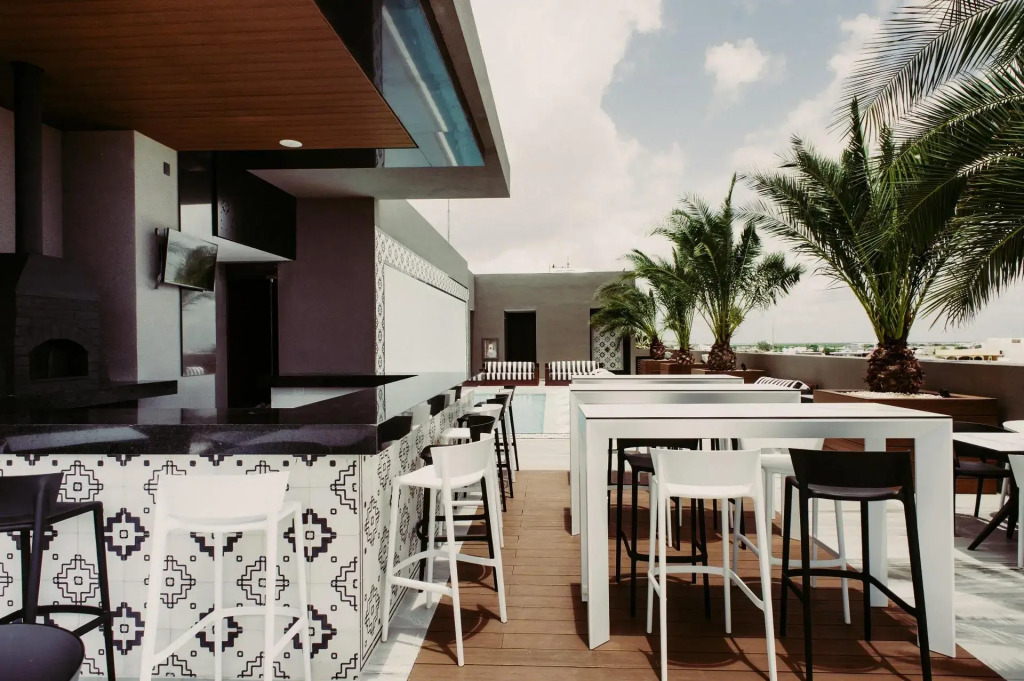 MARQUEE Playa Hotel