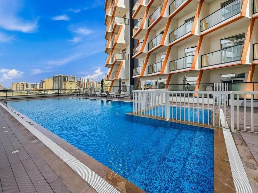 Bloomfields Striking in 1BR Binghatti Ga