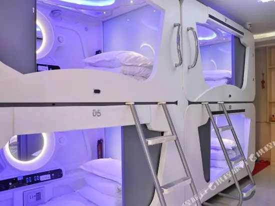 Kefeng Capsule Apartment Taiyuan South Railway Station