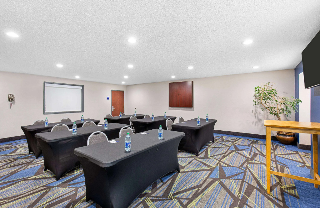 Microtel Inn and Suites by Wyndham Columbus North