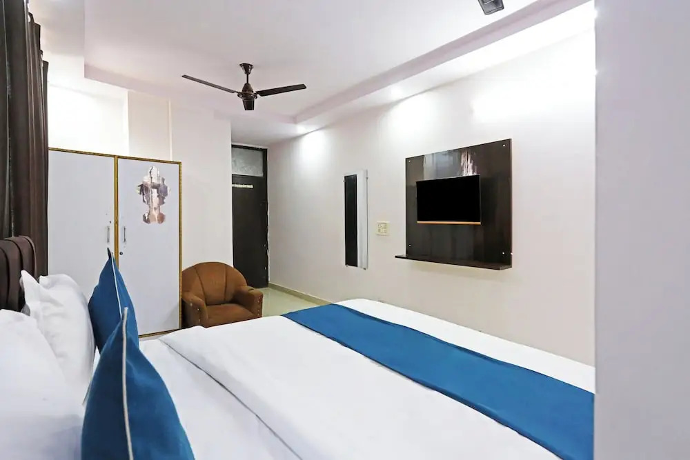 FabHotel Grand Victory