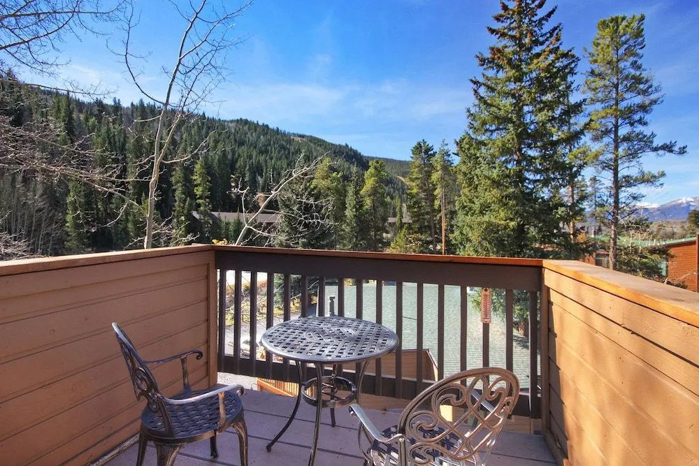 2972 Key Condo by RedAwning
