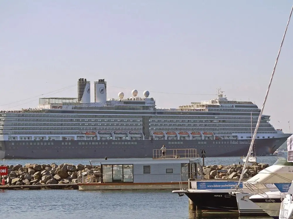 Hausboot in Laboe an der Kieler Foerde