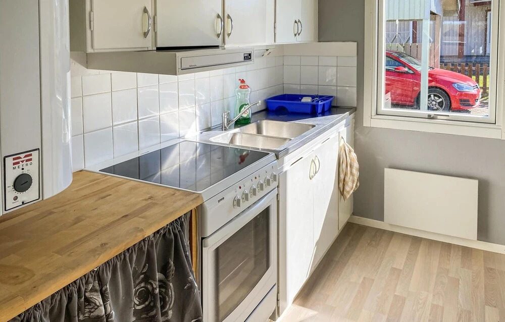 Nice Home In Ljungby With Wifi