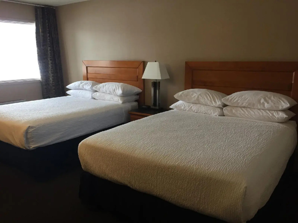 Royal Hotel Lloydminster