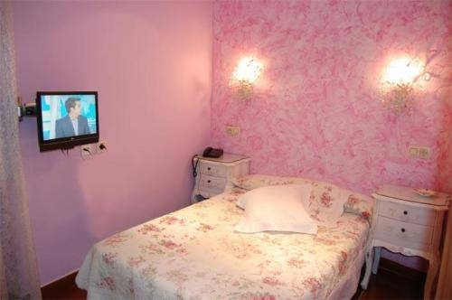 Hostal Goya Suites