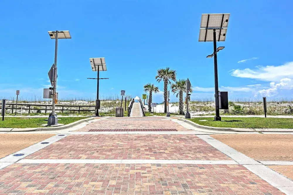 Pensacola Beach Penthouse w/ View + Pool Access!