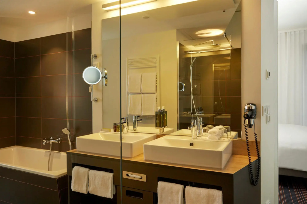 HYPERION Hotel Hamburg City, Trademark Collection by Wyndham