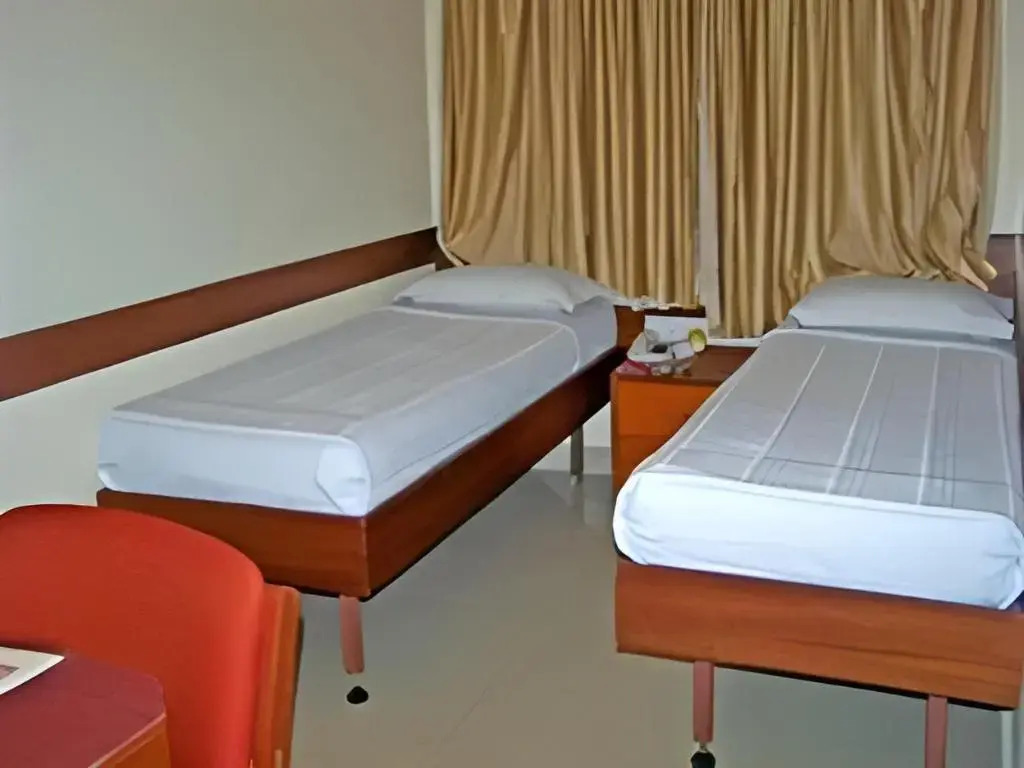 Hotel Nandhini - Minerva Circle
