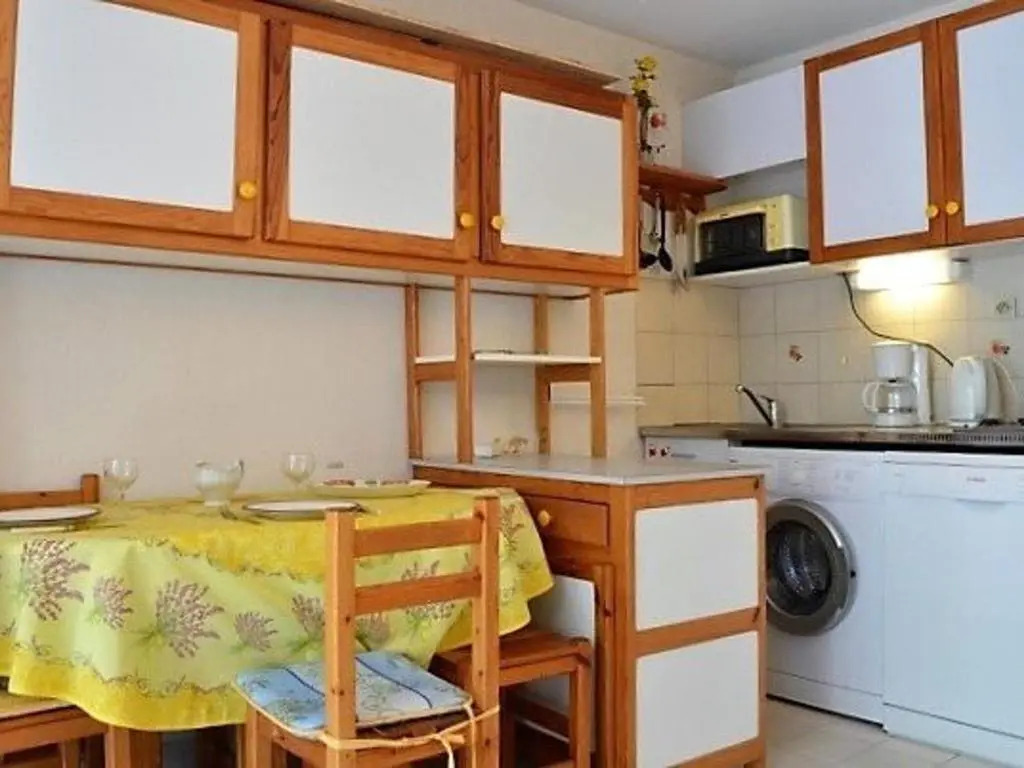 Appartement Le Lavandou, 1 pièce, 4 personnes - FR-1-251-375