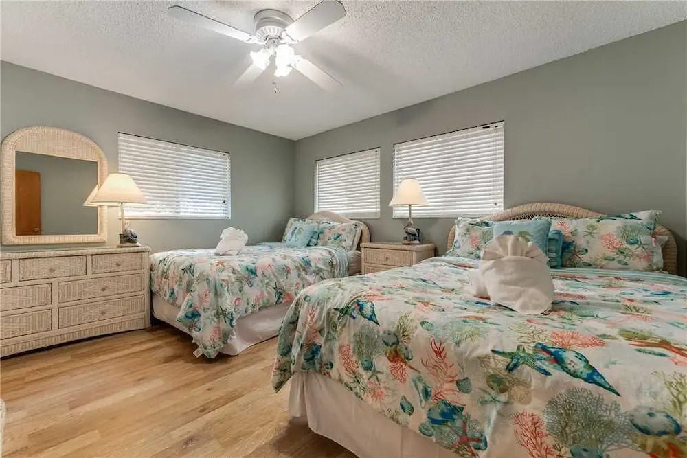 Seahorse 2, 2 Bedrooms, Sleeps 6, Heated Pool, Pet Friendly