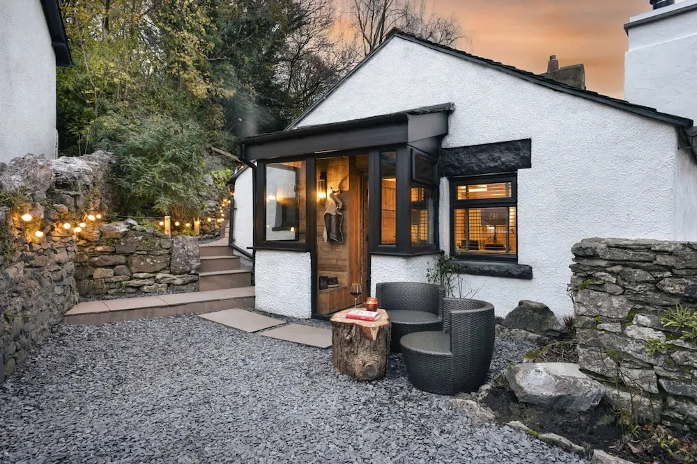 Mead Cottage in Lindale