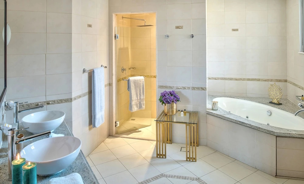 Dream Inn Dubai - Royal Palm Beach Villa