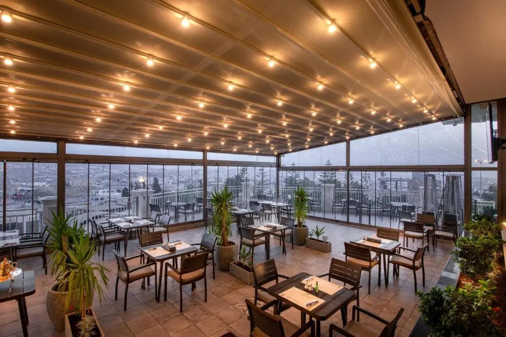 Sarwat Park Hotel