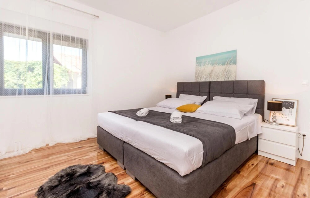 Beautiful Home In Rastane Donje