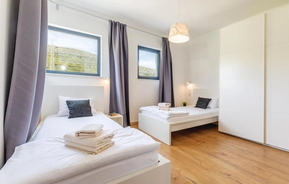 Nice Home in Trogir With Wifi and 4 Bedrooms