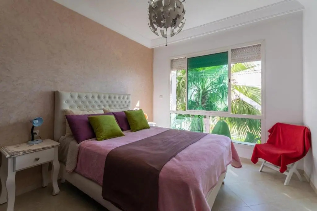 Superbe appartement avec piscine à Harhoura Témara