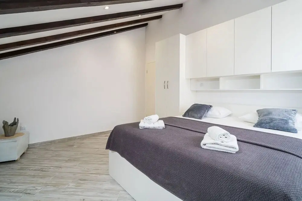Apartments Davor