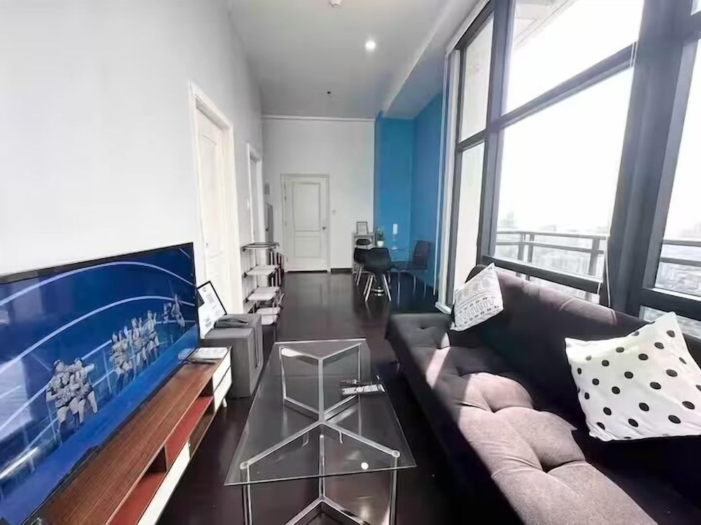 Ultra Luxury 66F Penthouse  Skyline View