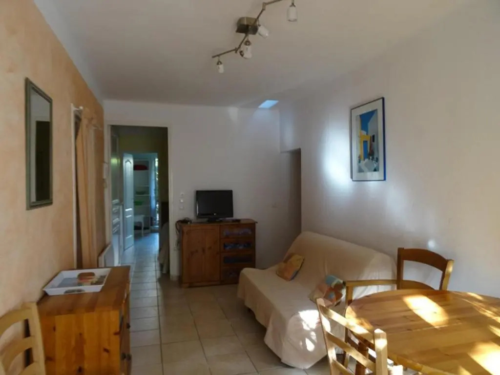 Appartement Hyères, 2 pièces, 4 personnes - FR-1-335-55