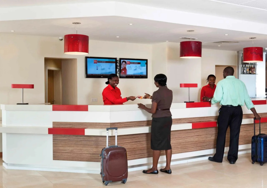 Отель Delta Continental Hotel and Suite Lagos