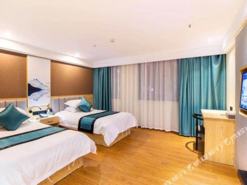 Junhong Hotel