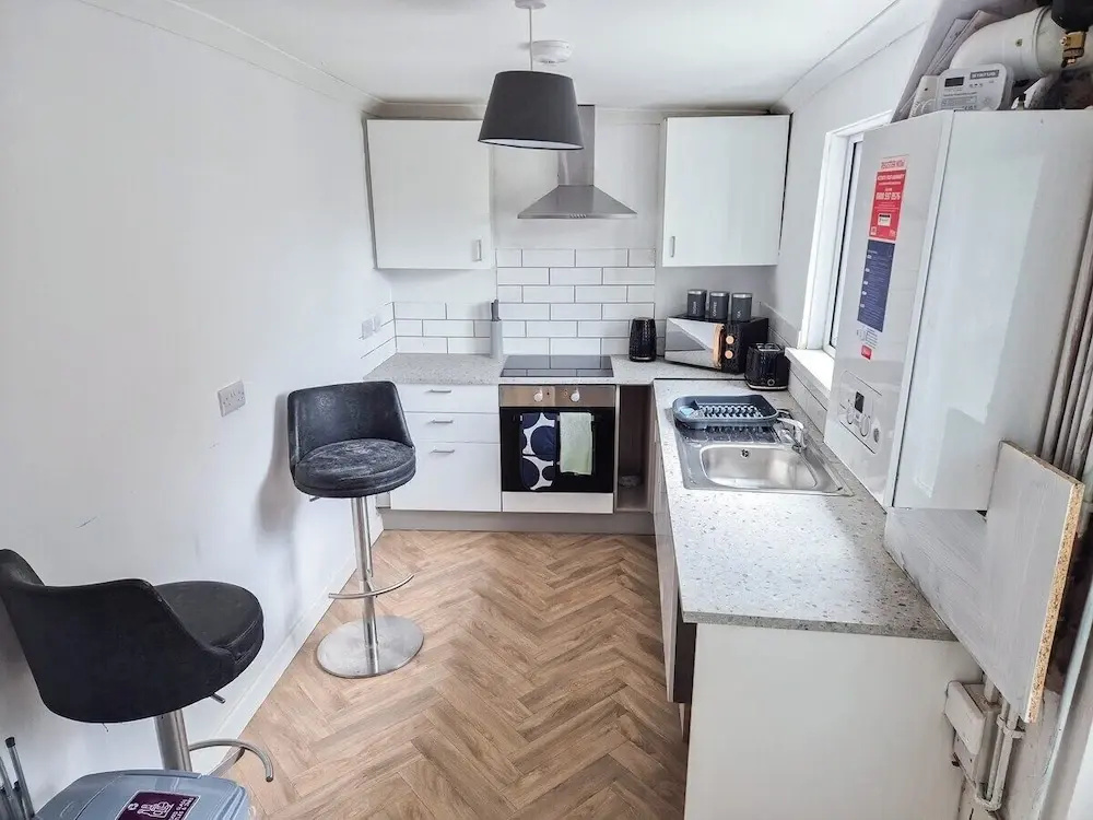 4 Bedroom House Near Swansea Marina & City Centre