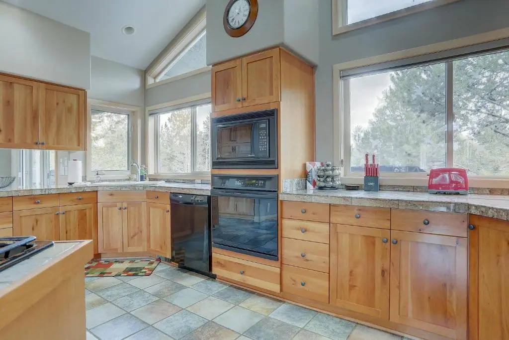 3 Mulligan-On Golf Crse-4BR/3BA