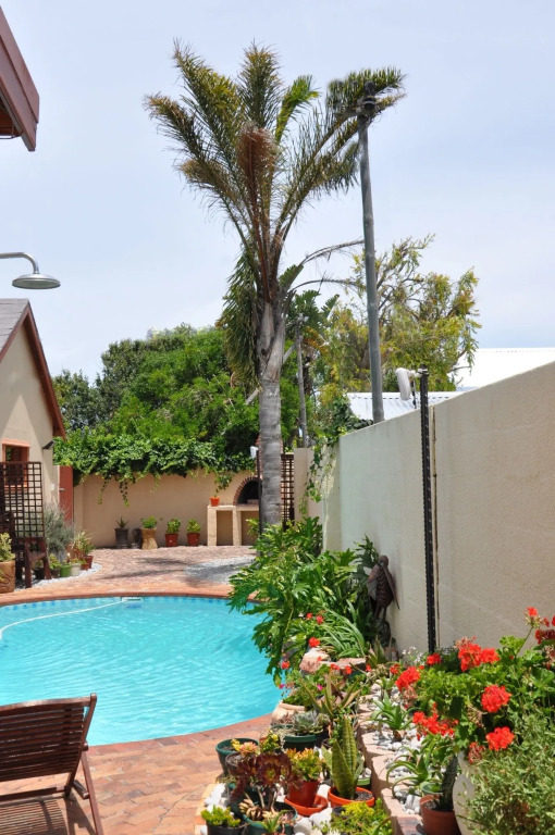 Hermanus AT HOME