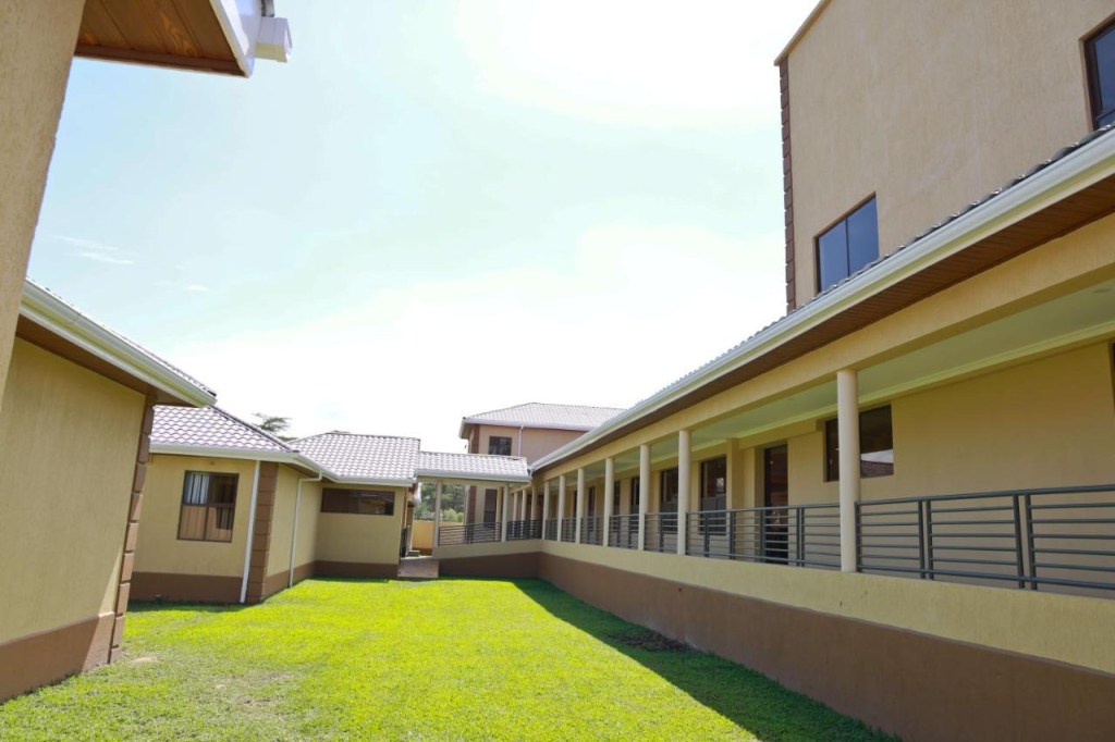 Lake Naivasha Holiday Inn