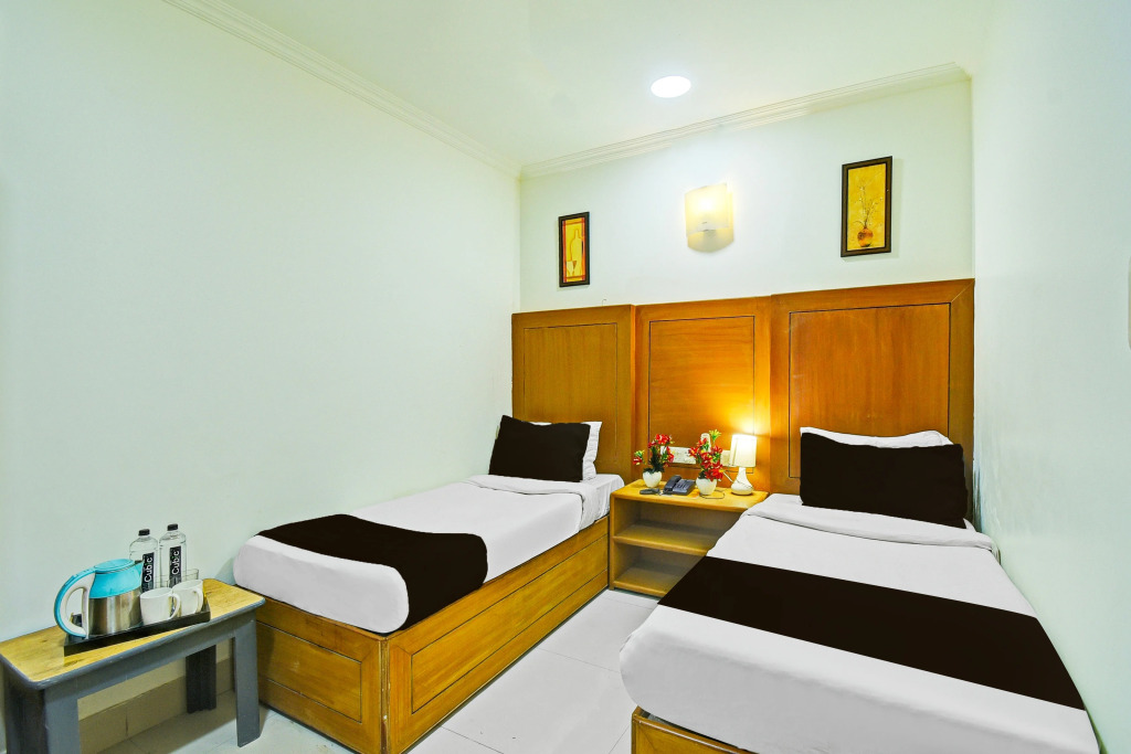 Townhouse JLN Marg Formerly Ritz Residency