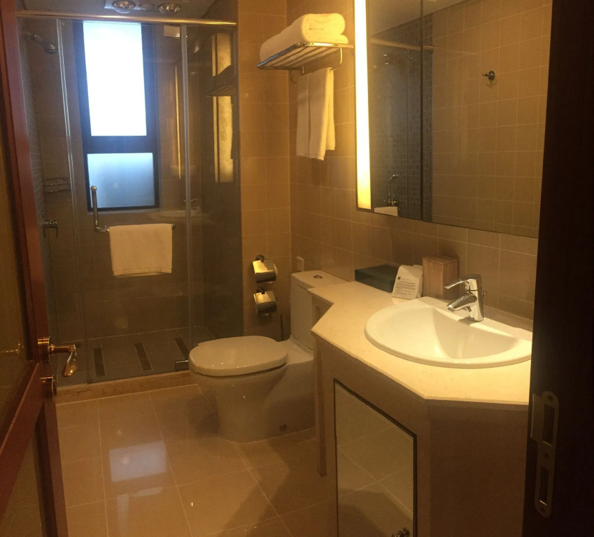 Lanson Place Jin Qiao Service Residences