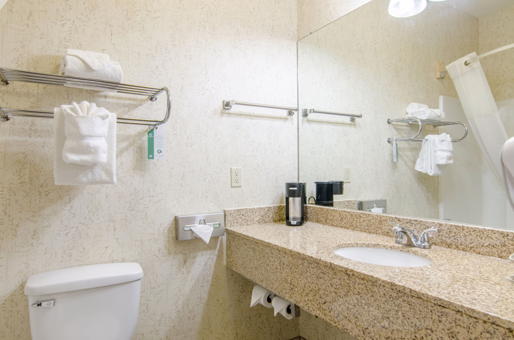Quality Inn & Suites Lenexa Kansas City