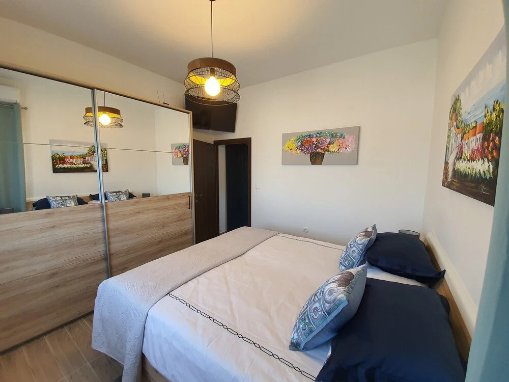 2-bed Apartment 5 Mins From Beach! Zadar, Croatia