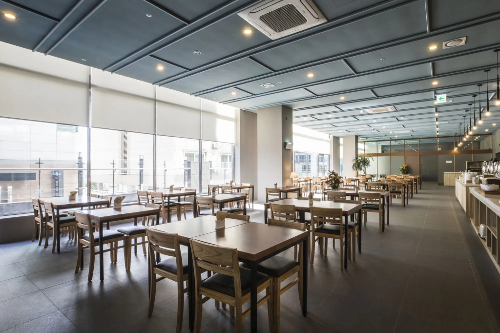 Win Sky Hotel