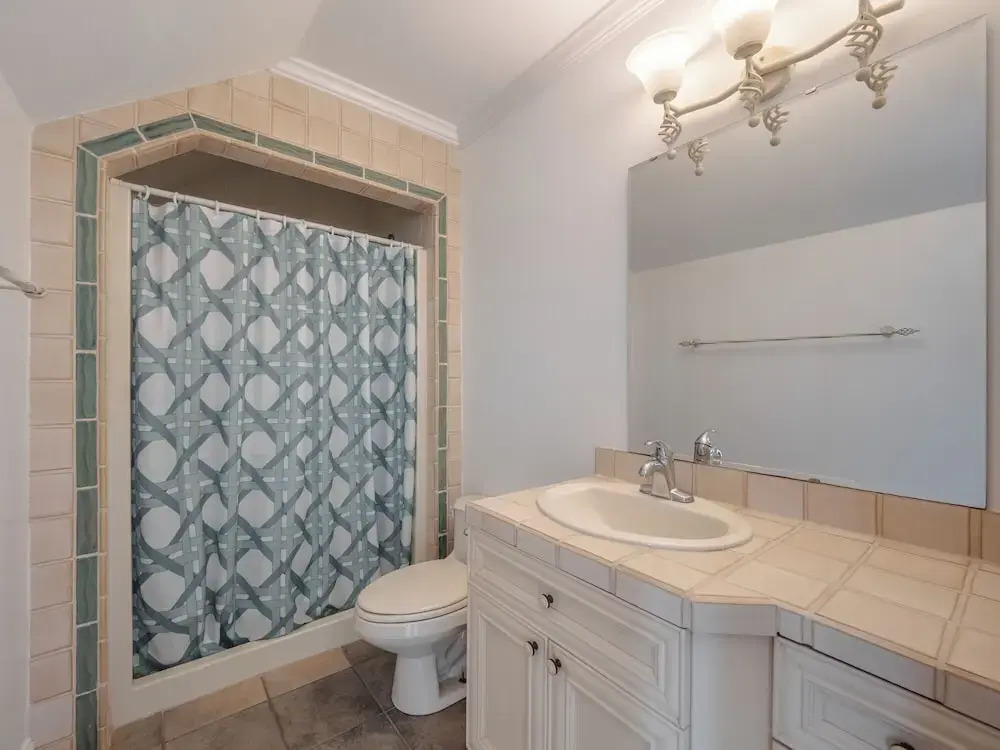 Surfside Cottage by Topsail Realty