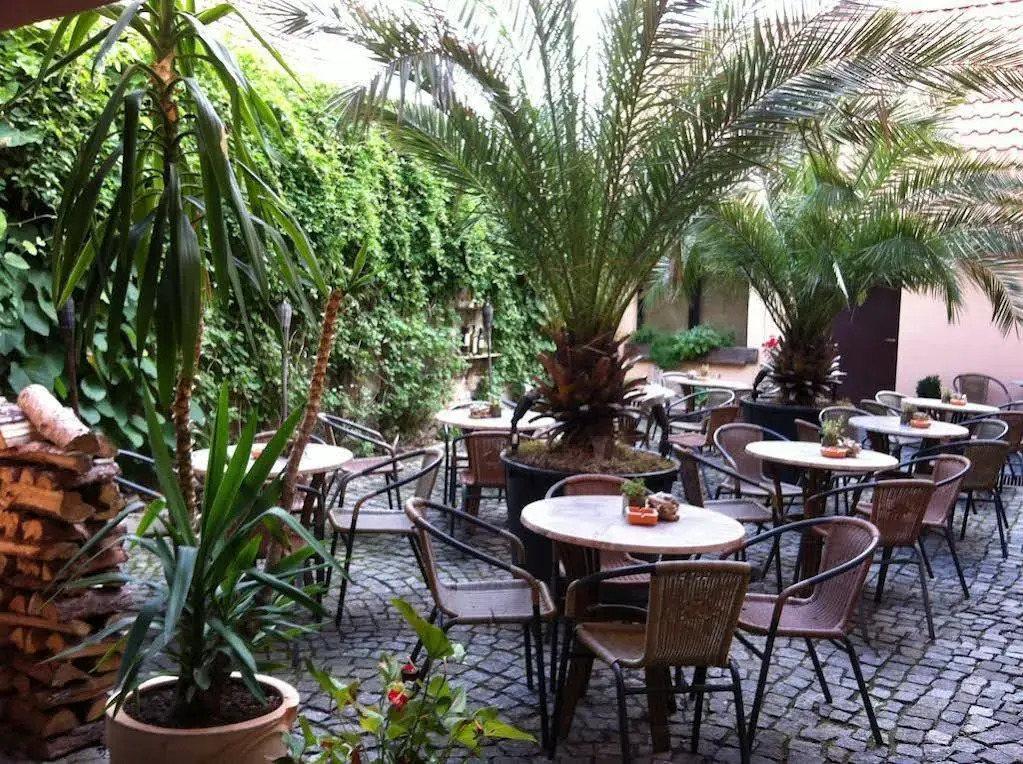 Hotel Arte Vida OHG