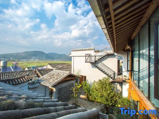 TengChong Shichu Hot Spring Hotel