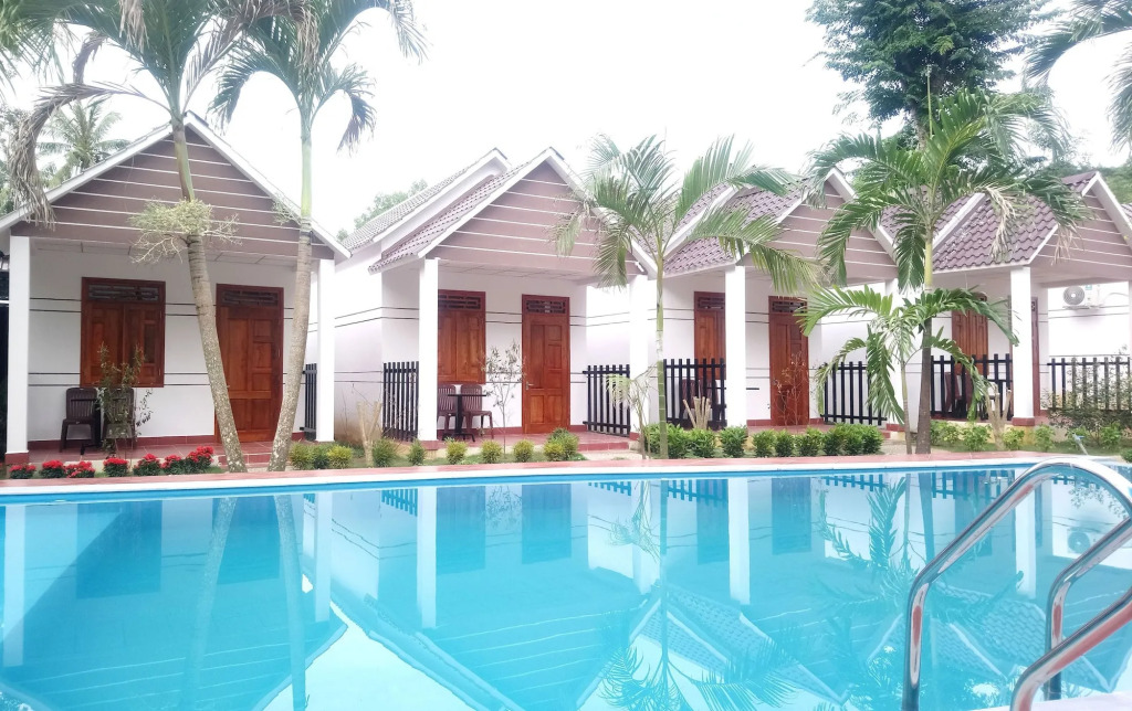 Resort Hien Minh Bungalow