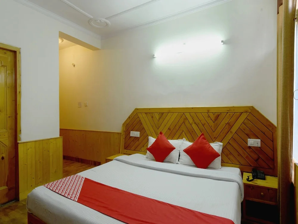 OYO 18555 Yogesh Cottage Manali