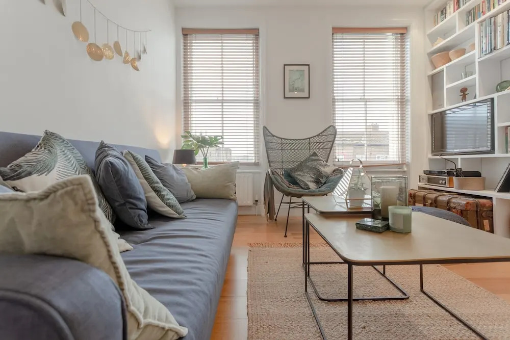 Vibrant 2 Bedroom Apartment in Notting Hill