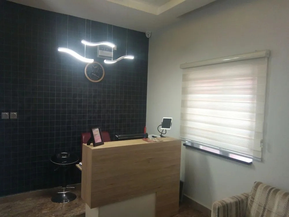 Moz 1 Executive Guest House