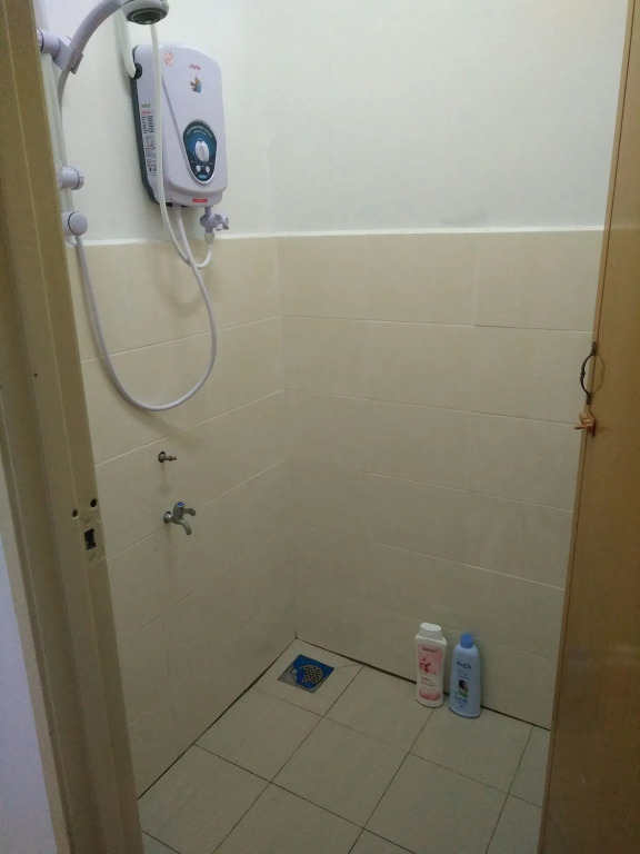 Diyana Budget Hotel - Hostel