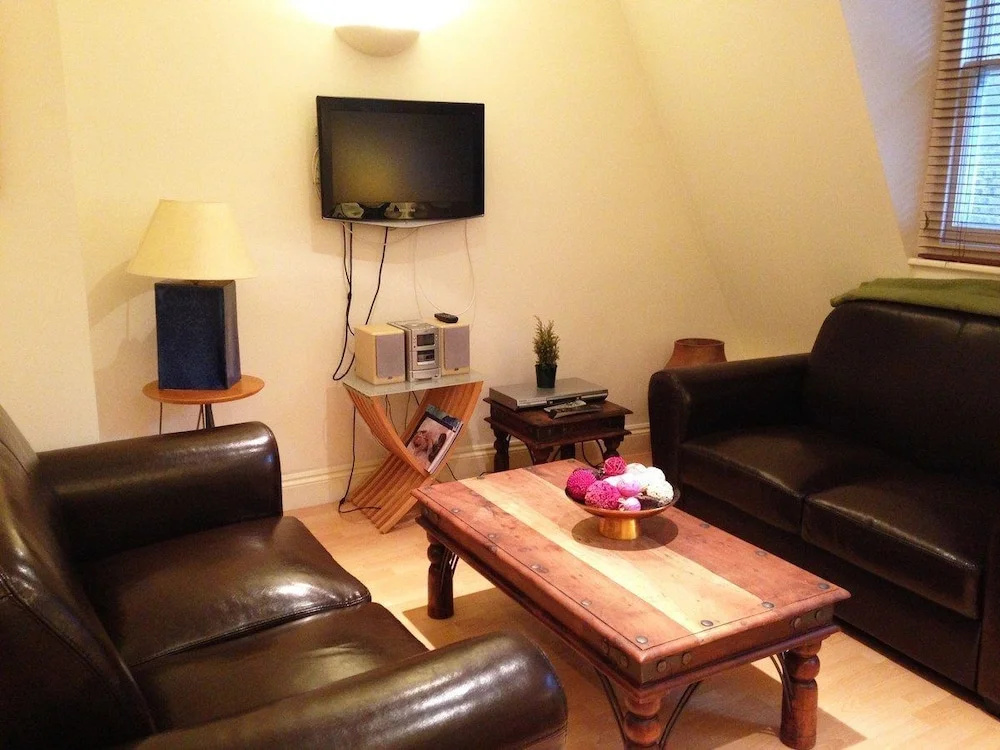 Urban Stay Astral House Apartments