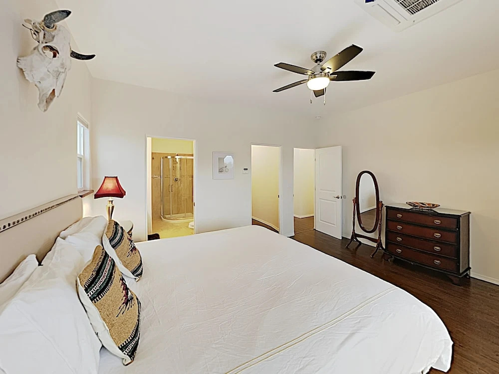 New Listing! Adobe W/ Mountain Views 3 Bedroom Home