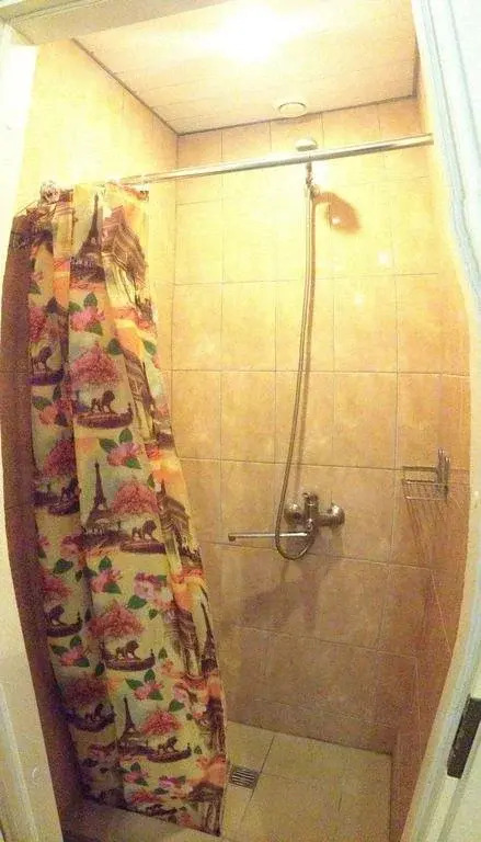 Hostel Variant