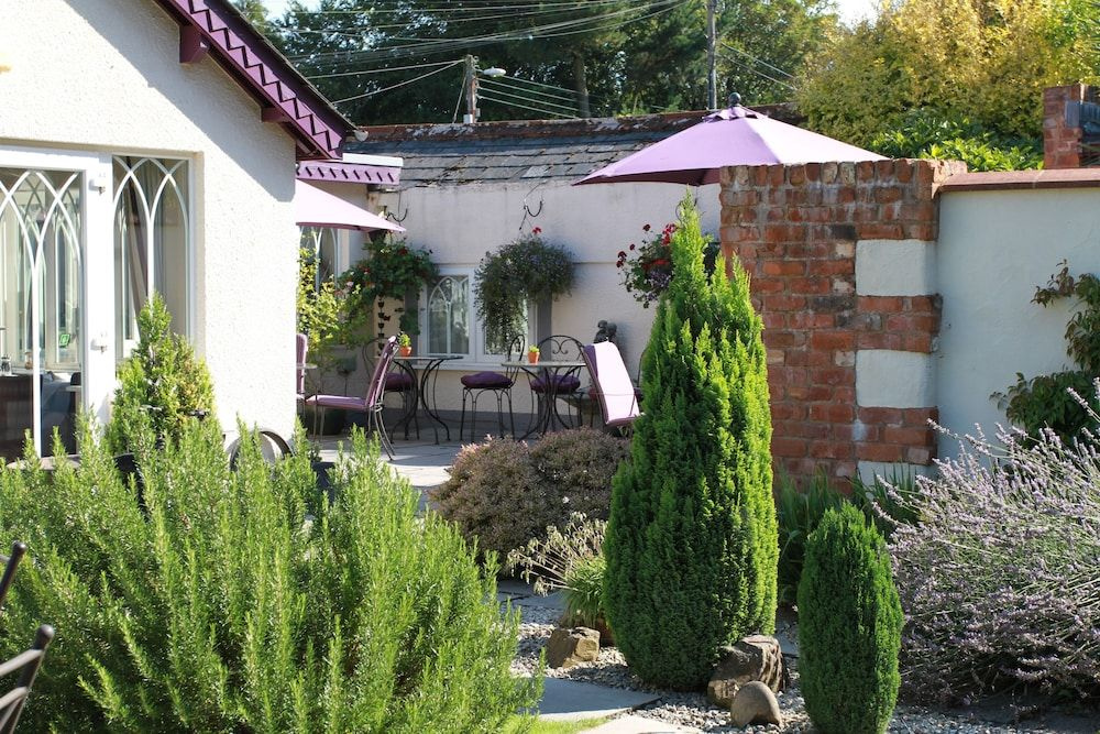 The Salty Monk Bed & Breakfast