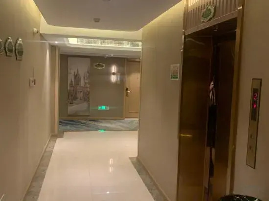 Vienna 3 Best Hotels(Hefei Railway South Station Garden Expo Branch)